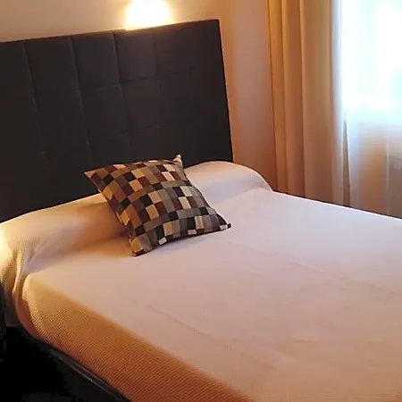 La Isla Hotel
