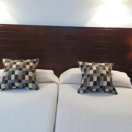 Hotel La Isla 2*