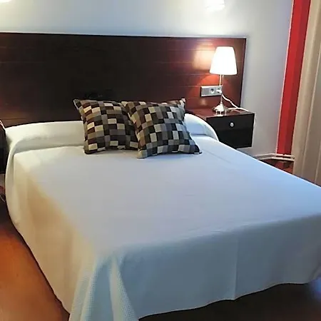 La Isla Hotel 2*
