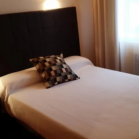 La Isla Hotel 2*