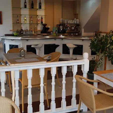 La Isla Hotel